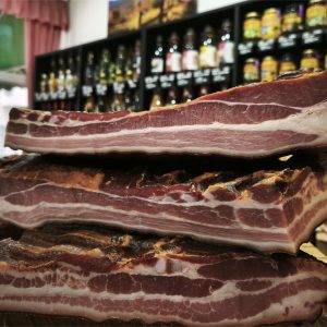 Domaća dimljena slanina