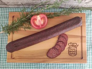 Read more about the article Juneći kulen: Autentični ukus pešterske trpeze